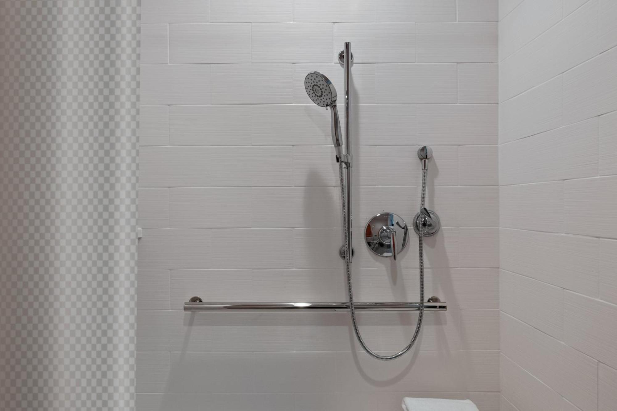 Aloft Waco Downtown Hotel Екстериор снимка