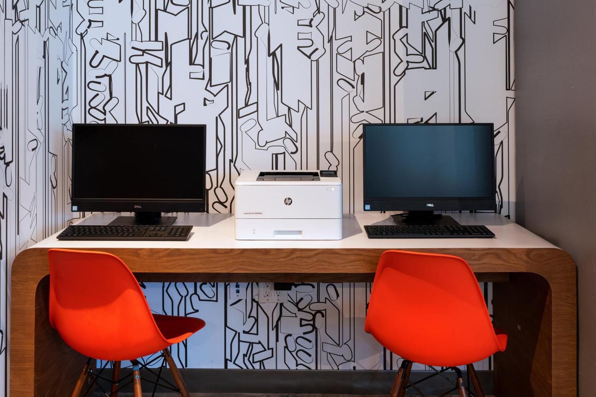 Aloft Waco Downtown Hotel Екстериор снимка