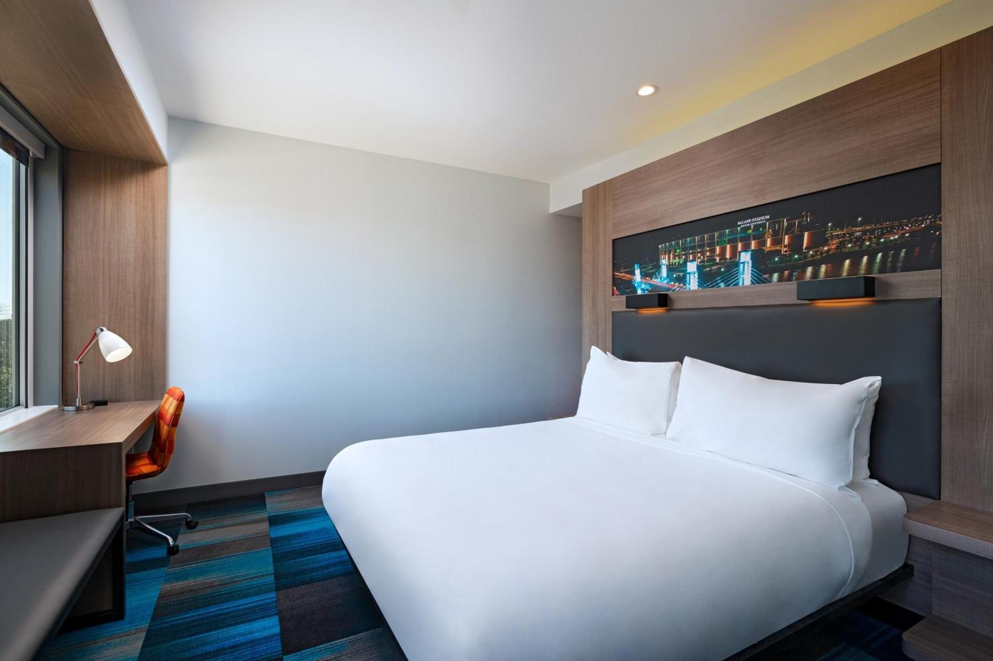 Aloft Waco Downtown Hotel Екстериор снимка